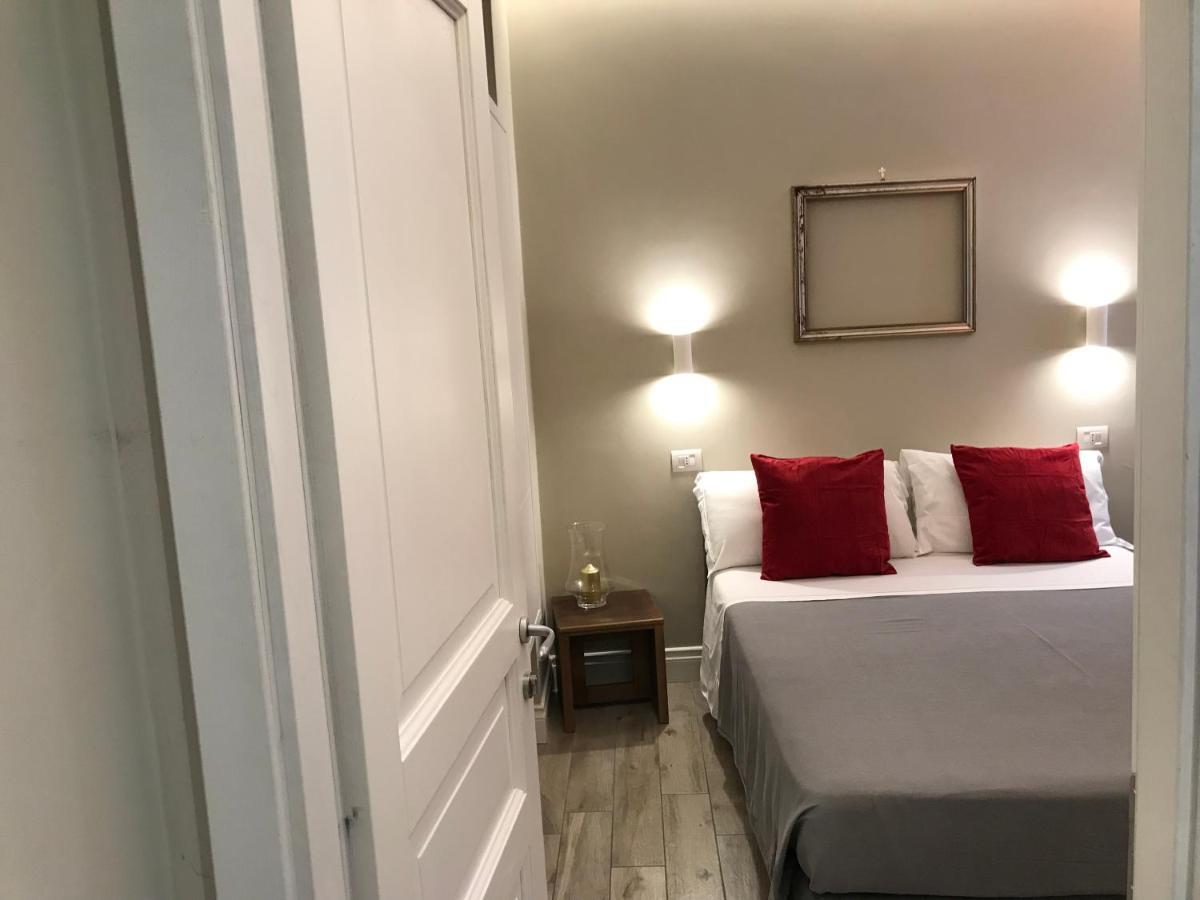 ナポリ Ambra Noblesse Bed & Breakfast エクステリア 写真